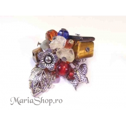 Brosa "Martisor pentru mamaie Lili"